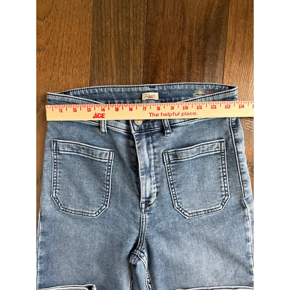 Faherty Women's Bootcut Jeans Light Wash Patch Pocket Size 29 Stretch - Picture 3 of 8